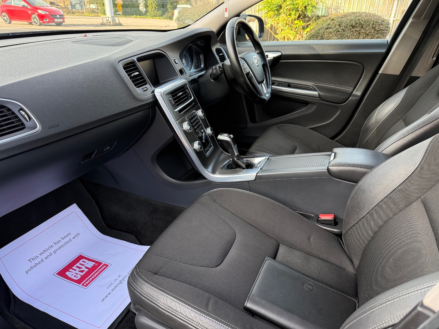 Used Volvo V60 2015 for sale - 77288830: Photo 9