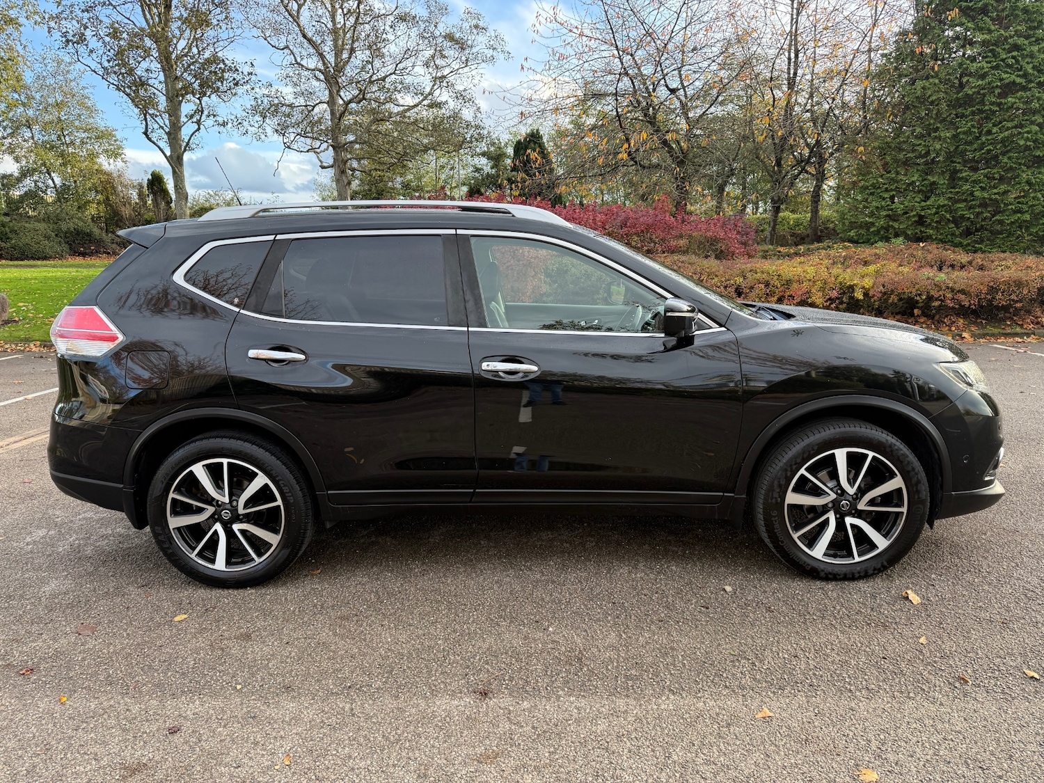 Used Nissan X-Trail 2016 for sale - 76469272: Photo 2
