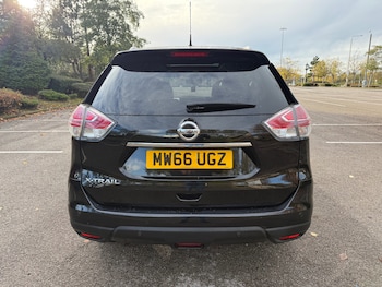 Used Nissan X-Trail 2016 for sale - 76469272: Photo