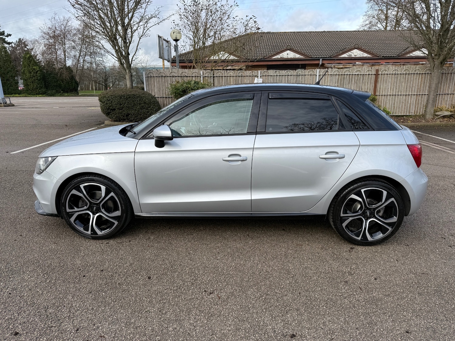 Used Audi A1 2014 for sale - 77630961: Photo 7