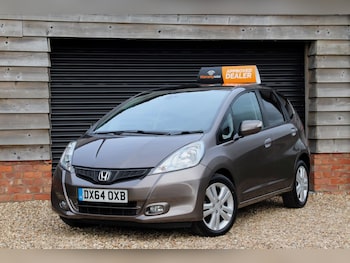 Used Honda Jazz 2014 for sale - 76300698: Photo 2