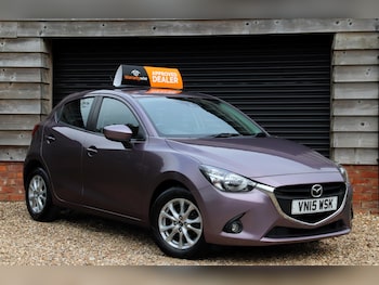 Used Mazda Mazda2 2015 for sale - 76265250: Photo 2