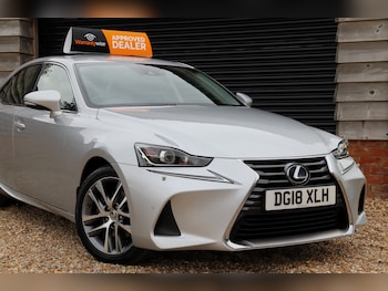 Used Lexus IS 2018 for sale - 79340191: Photo