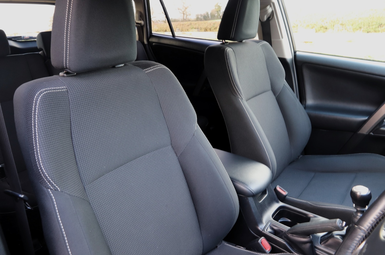 Used Toyota RAV4 2017 for sale - 77103715: Photo 16