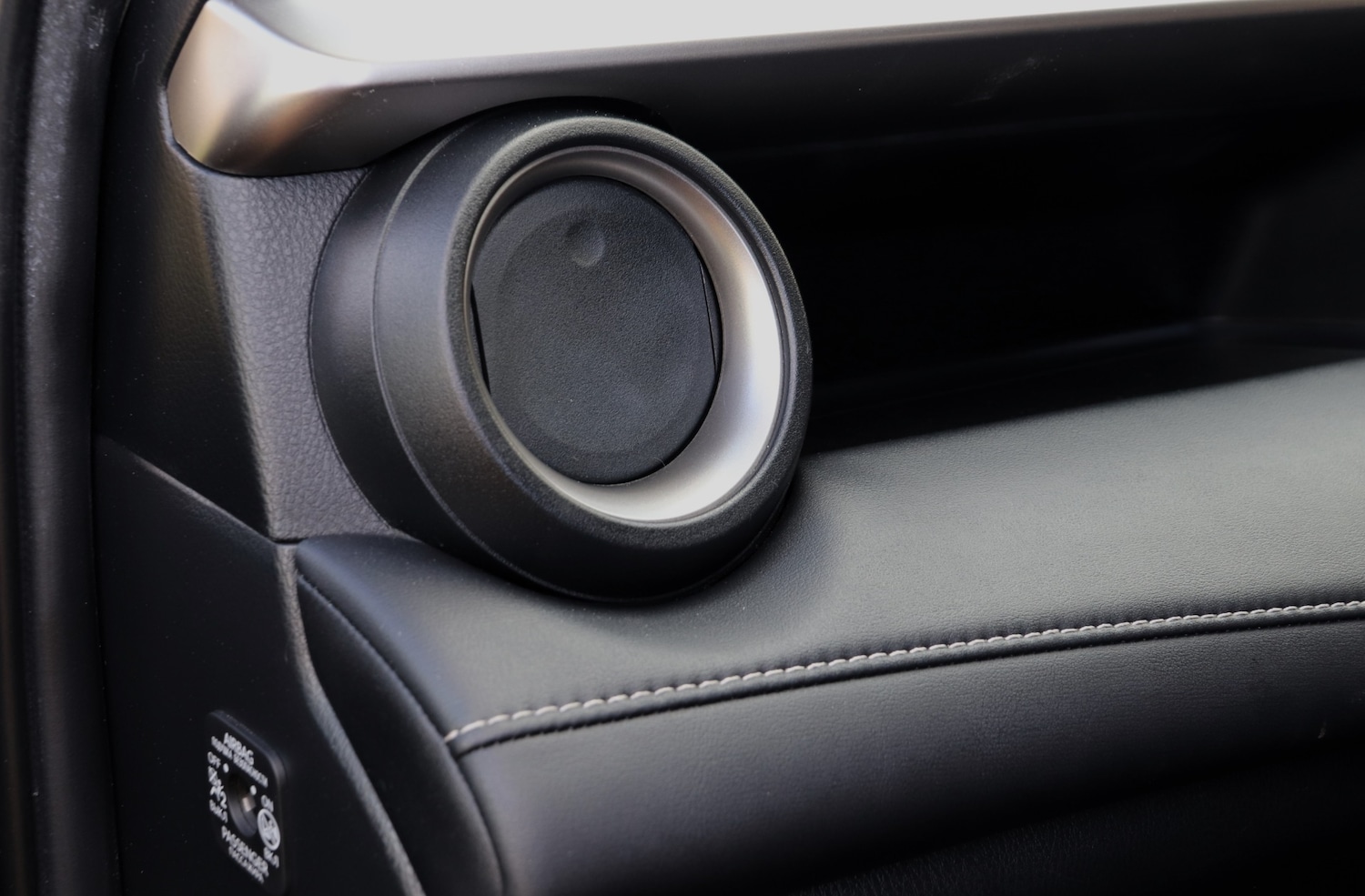 Used Toyota RAV4 2017 for sale - 77103715: Photo 17