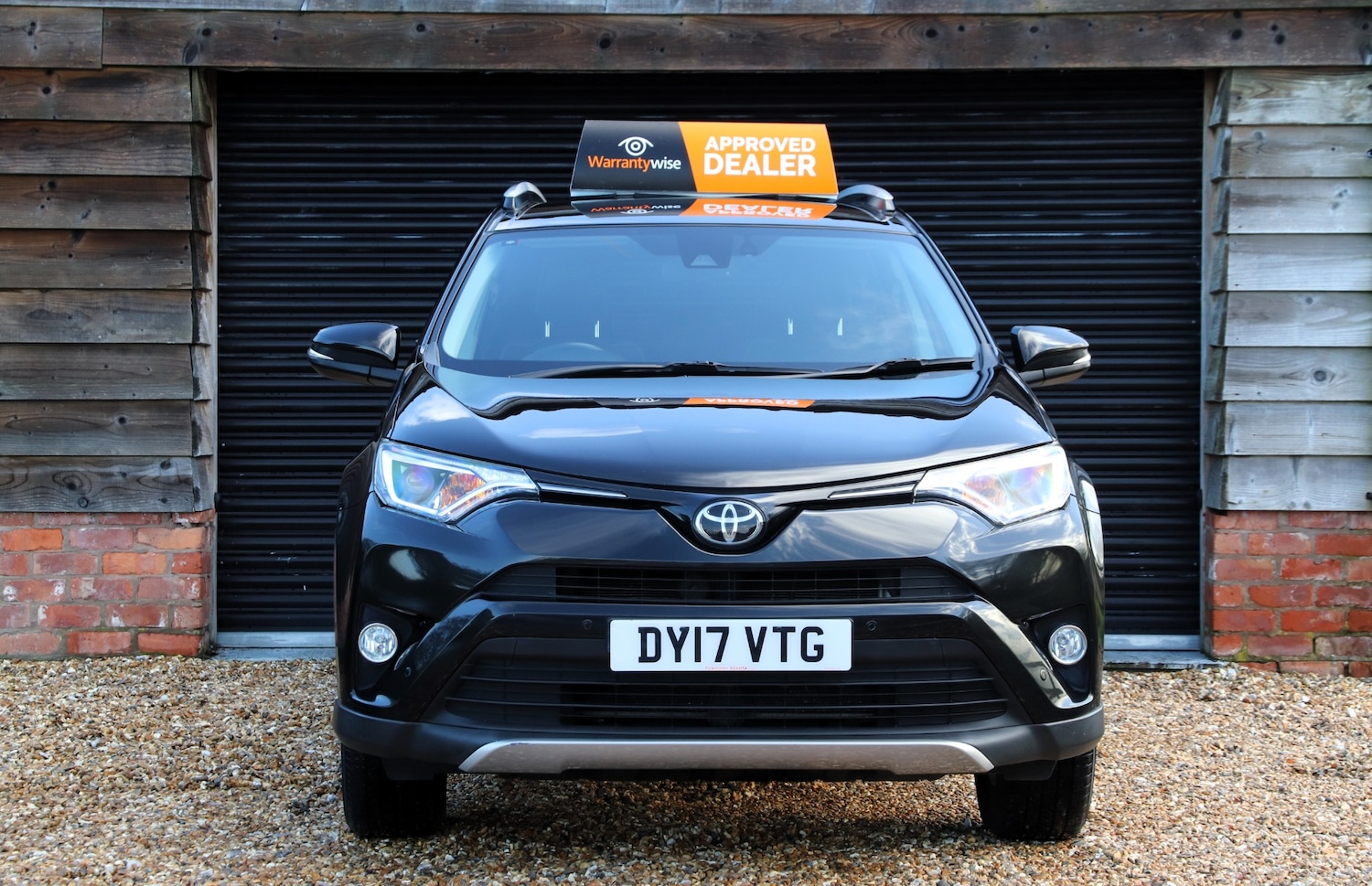 Used Toyota RAV4 2017 for sale - 77103715: Photo 4