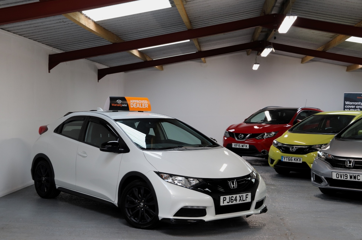 Used Honda Civic 2015 for sale - 77199210: Photo 3