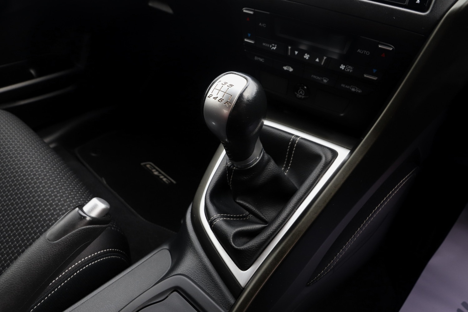 Used Honda Civic 2016 for sale - 76479556: Photo 16