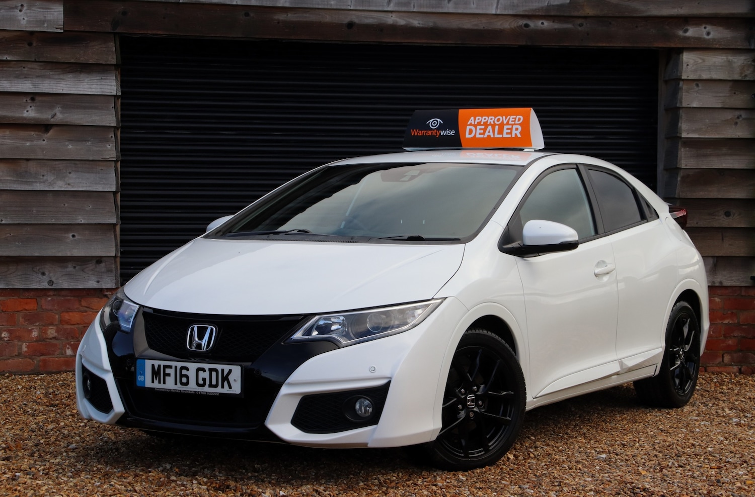 Used Honda Civic 2016 for sale - 76479556: Photo 2