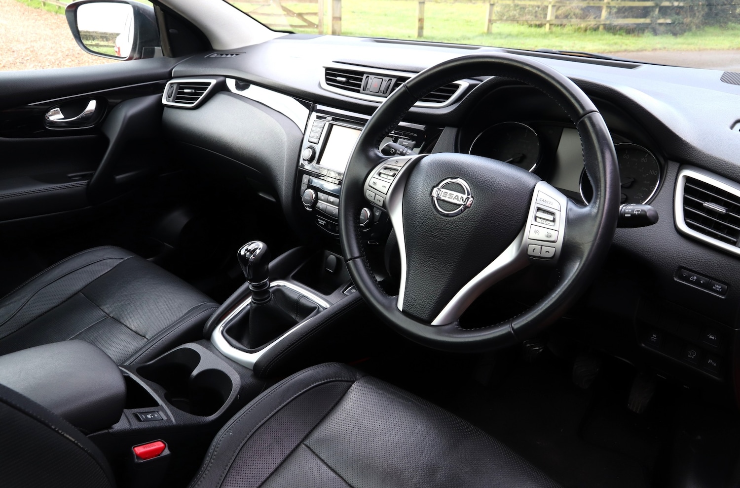 Used Nissan Qashqai 2015 for sale - 77103377: Photo 10