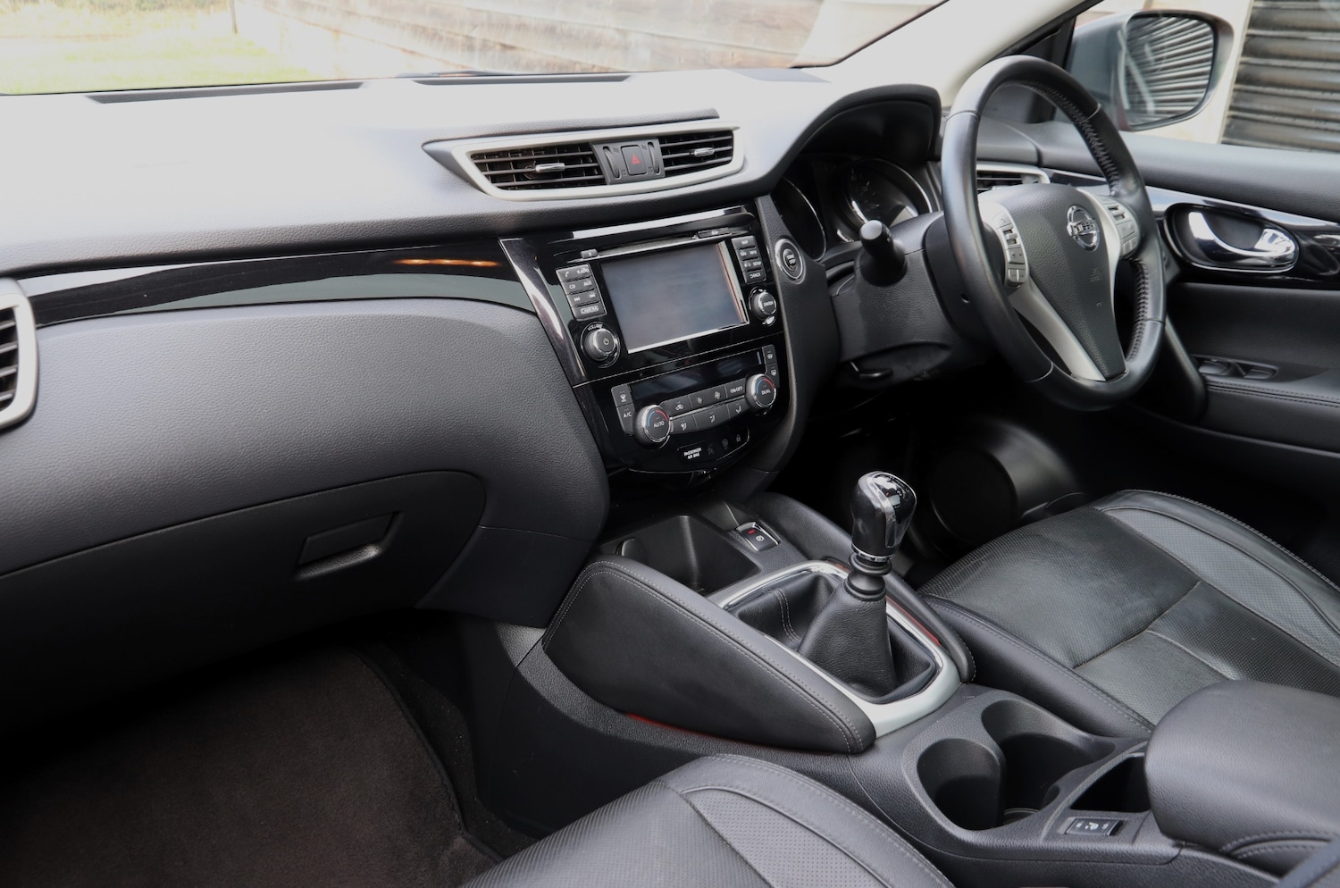 Used Nissan Qashqai 2015 for sale - 77103377: Photo 11