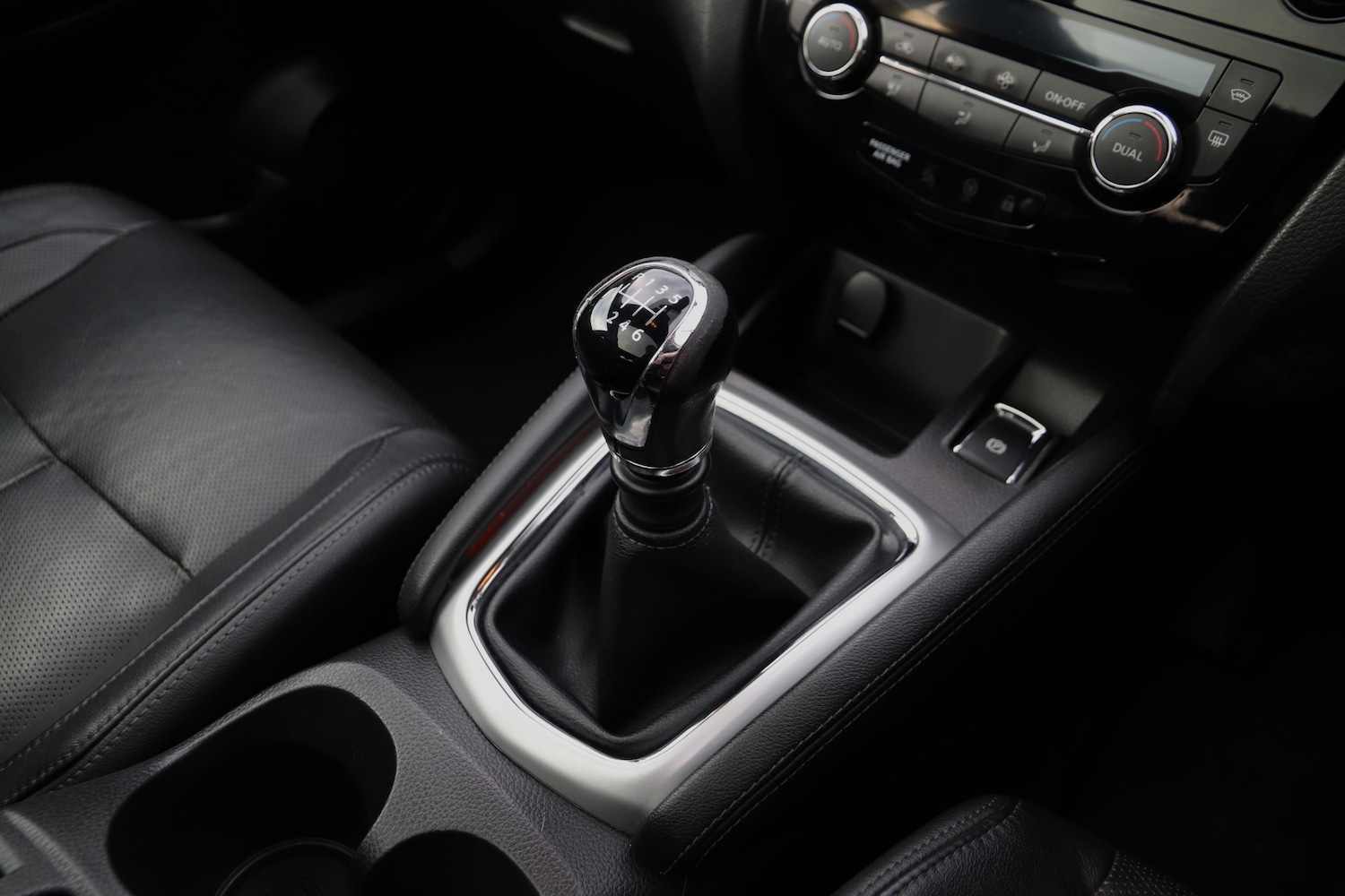 Used Nissan Qashqai 2015 for sale - 77103377: Photo 16