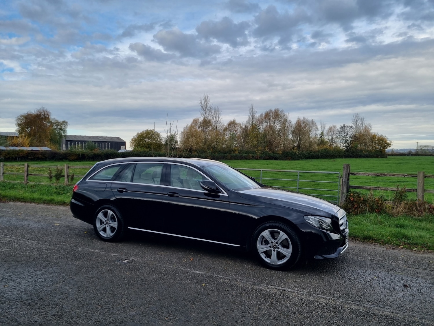 Used Mercedes-Benz E Class 2017 for sale - 76476999: Photo 10