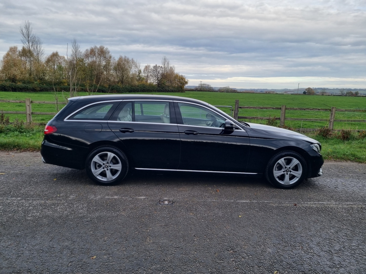 Used Mercedes-Benz E Class 2017 for sale - 76476999: Photo 14