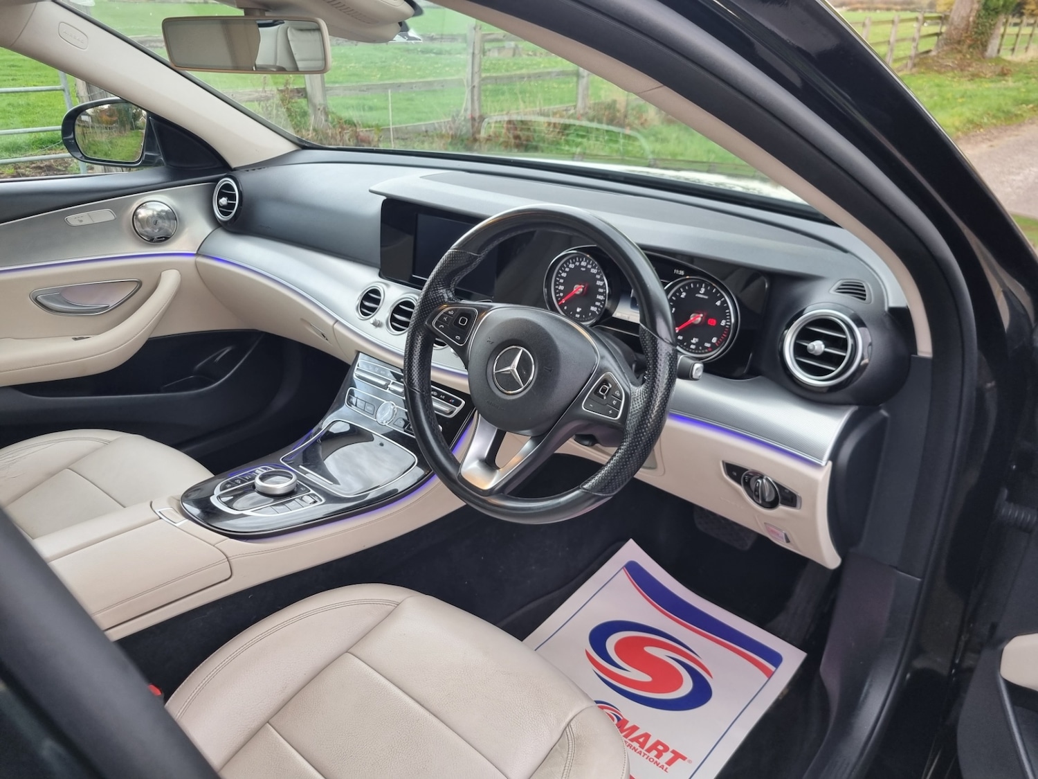 Used Mercedes-Benz E Class 2017 for sale - 76476999: Photo 2