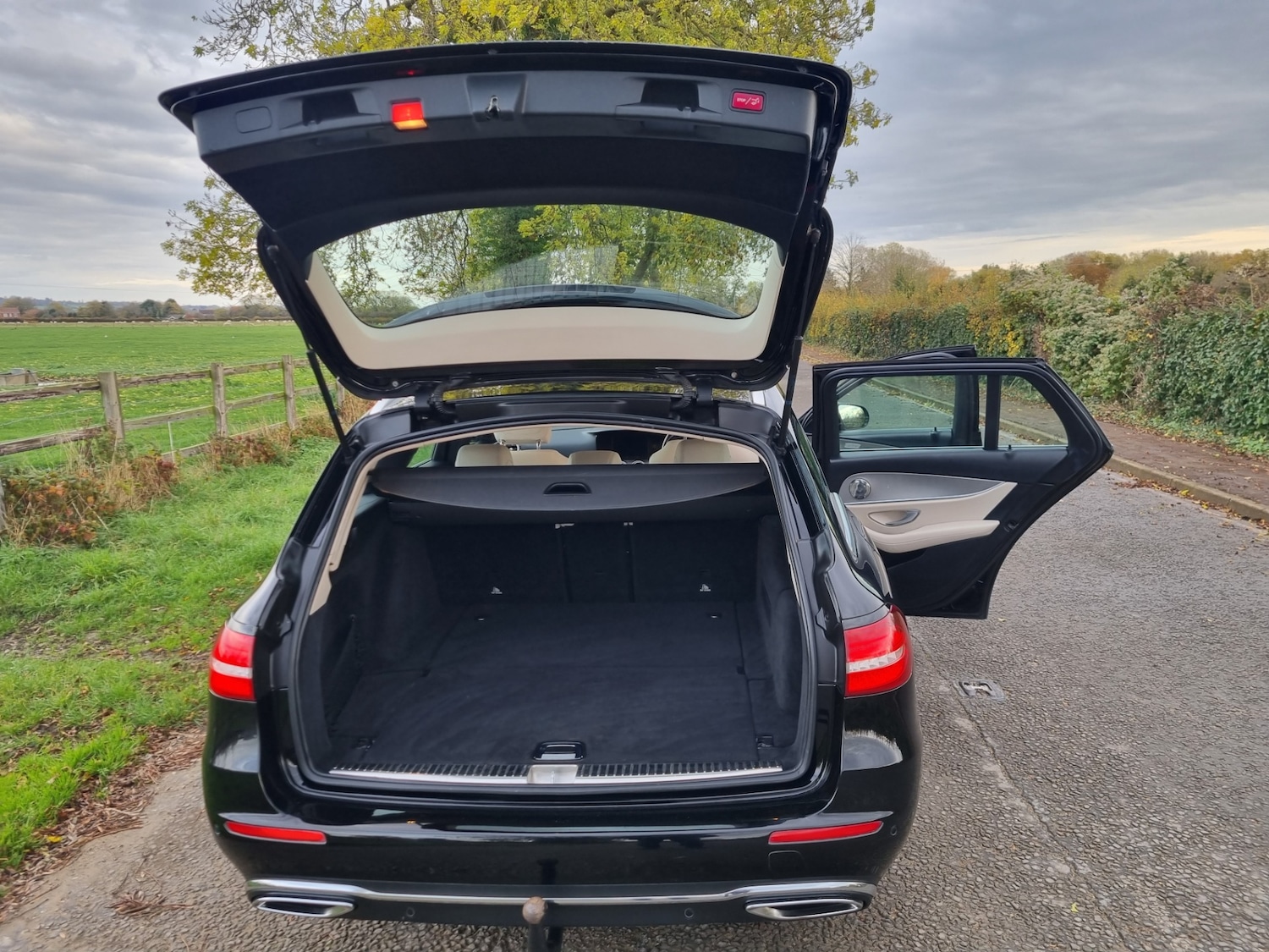 Used Mercedes-Benz E Class 2017 for sale - 76476999: Photo 36