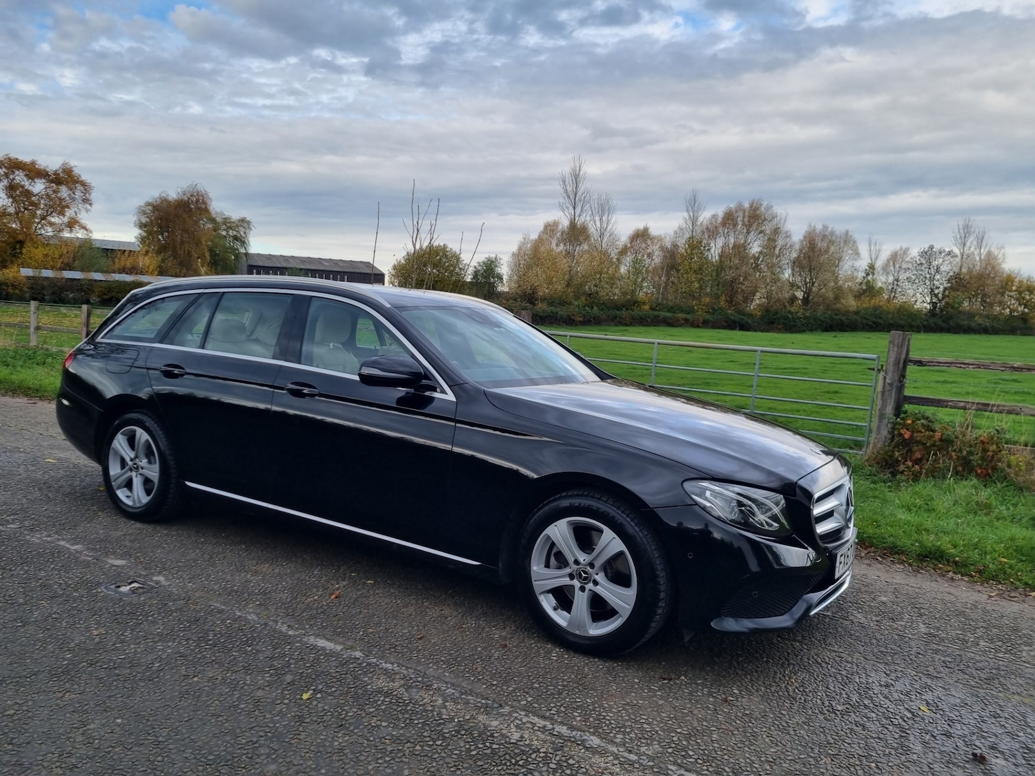 Used Mercedes-Benz E Class 2017 for sale - 76476999: Photo 8