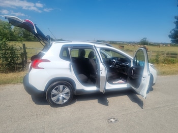 Used Peugeot 2008 2014 for sale - 75213468: Photo