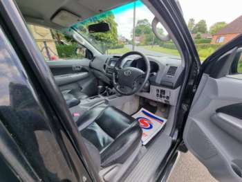 Used Toyota Hilux 2011 for sale - 74981489: Photo