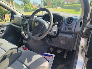 Used Vauxhall Vivaro 2016 for sale - 75239661: Photo
