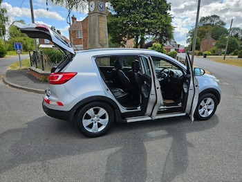 Used Kia Sportage 2011 for sale - 79407524: Photo