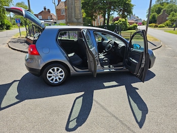 Used Volkswagen Golf 2005 for sale - 79070536: Photo