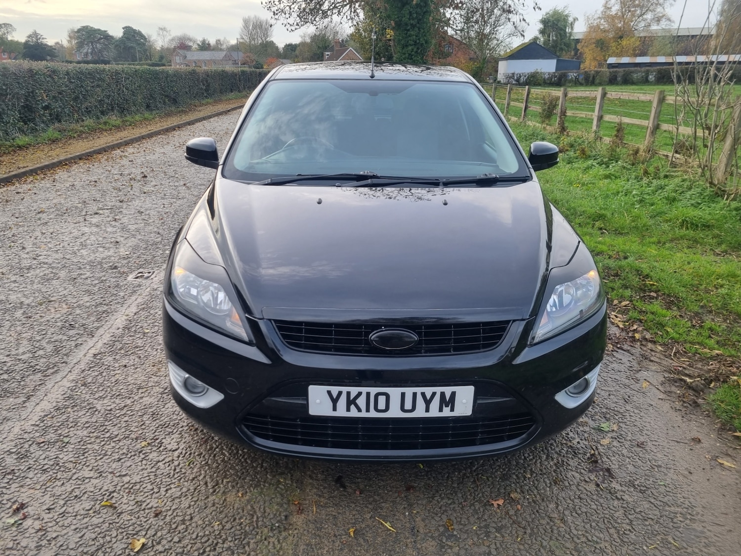 Used Ford Focus 2010 for sale - 76532536: Photo 2