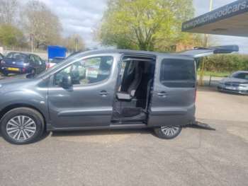 Used Peugeot Partner Tepee 2015 for sale - 74302590: Photo