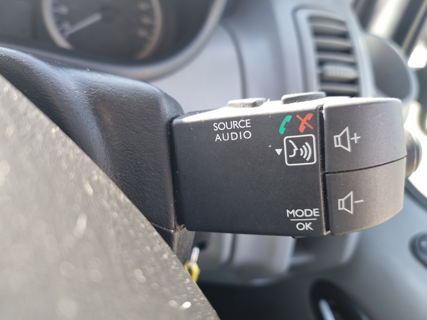 Used Vauxhall Vivaro 2014 for sale - 77813082: Photo 11