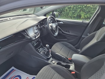 Used Vauxhall Astra 2018 for sale - 75511997: Photo