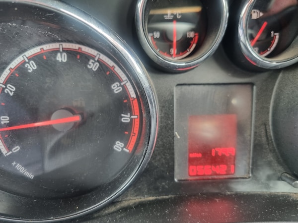 Used Vauxhall Meriva 2015 for sale - 75628334: Photo 29