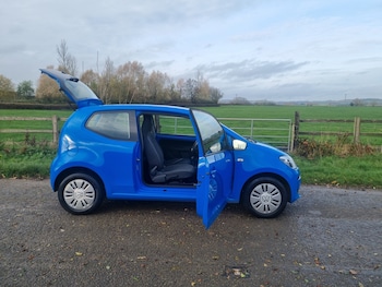 Used Volkswagen up! 2015 for sale - 76532234: Photo