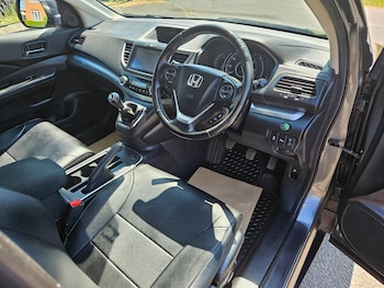 Used Honda CR-V 2016 for sale - 79165064: Photo