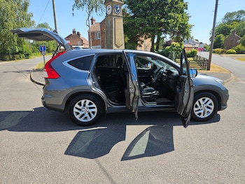 Used Honda CR-V 2016 for sale - 79165064: Photo