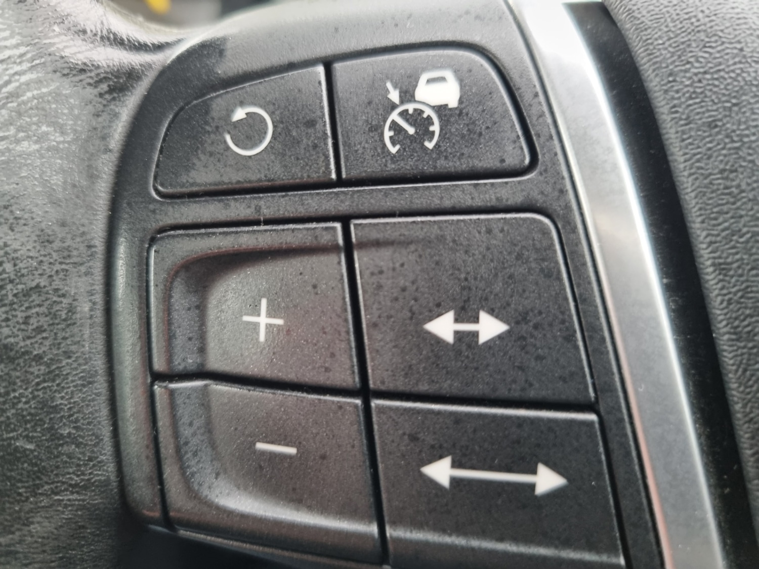 Used Volvo XC70 2015 for sale - 76477451: Photo 26