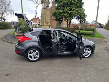 Used Ford Focus 2015 for sale - 77663698: Photo