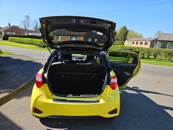 Used Toyota Yaris 2017 for sale - 78105763: Photo