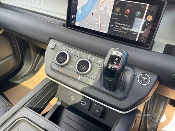 Used Land Rover Defender 2021 for sale - 75031660: Photo 31