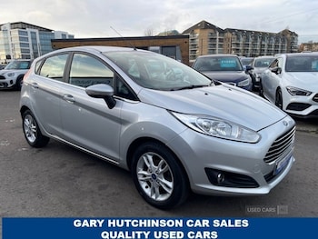 2015 - 1.25 82 Zetec 5dr