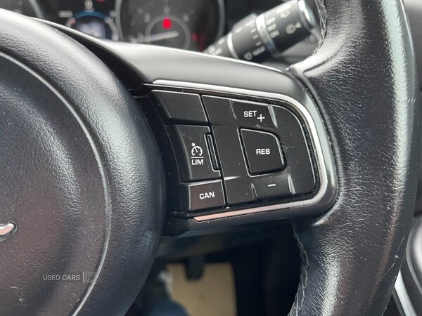 Used Jaguar E-Pace 2018 for sale - 76216273: Photo 25