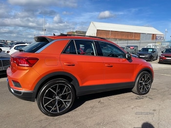 Used Volkswagen T-Roc 2020 for sale - 79085577: Photo