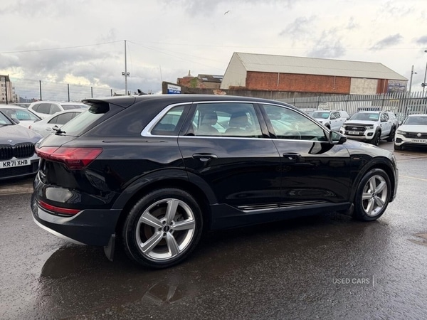 Used Audi e-tron 2023 for sale - 78220428: Photo 4