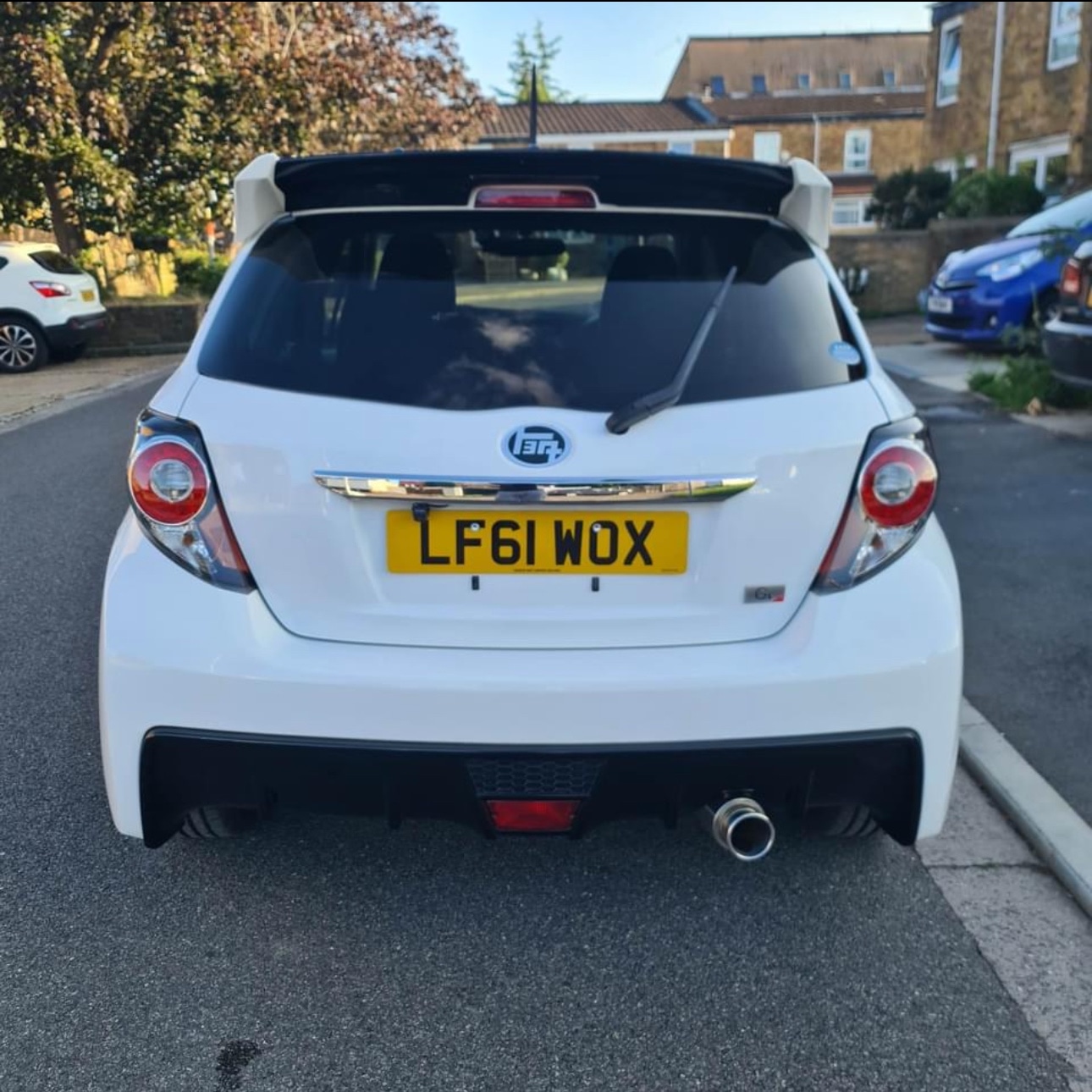 Used Toyota Vitz 2023 for sale - 77461402: Photo 2