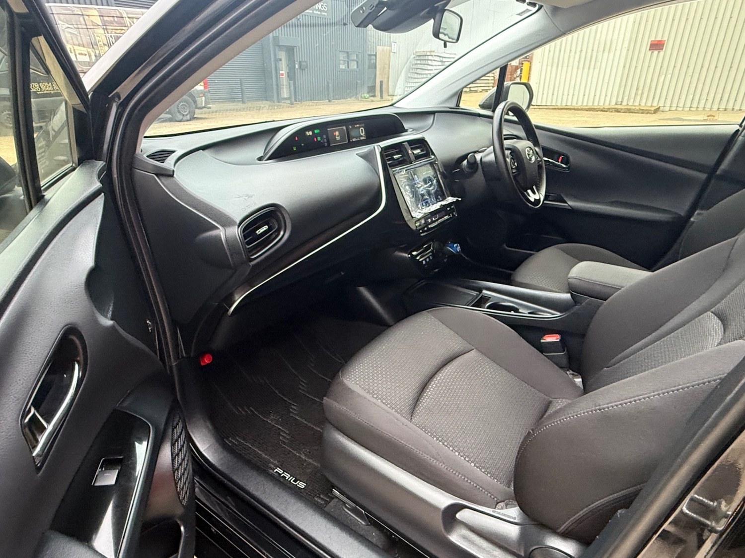 Used Toyota Prius 2020 for sale - 77595829: Photo 22