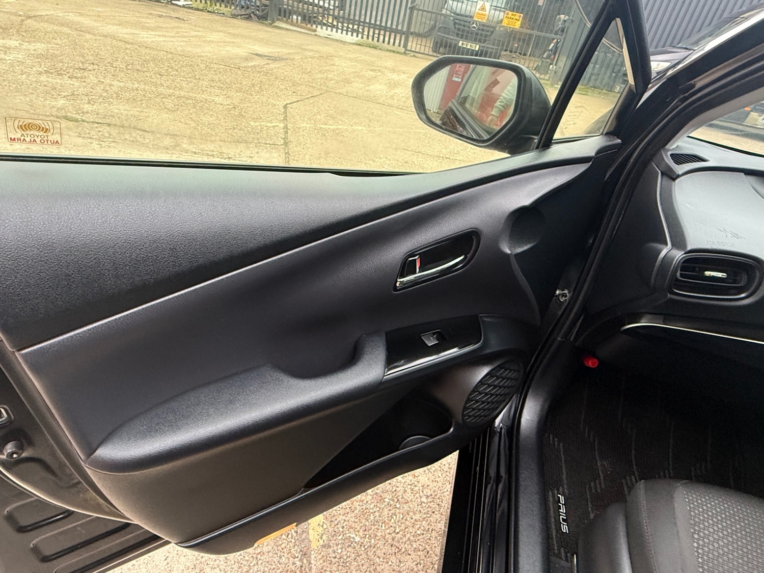 Used Toyota Prius 2020 for sale - 77595829: Photo 23