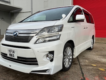 Used Toyota Vellfire 2014 for sale - 77483833: Photo