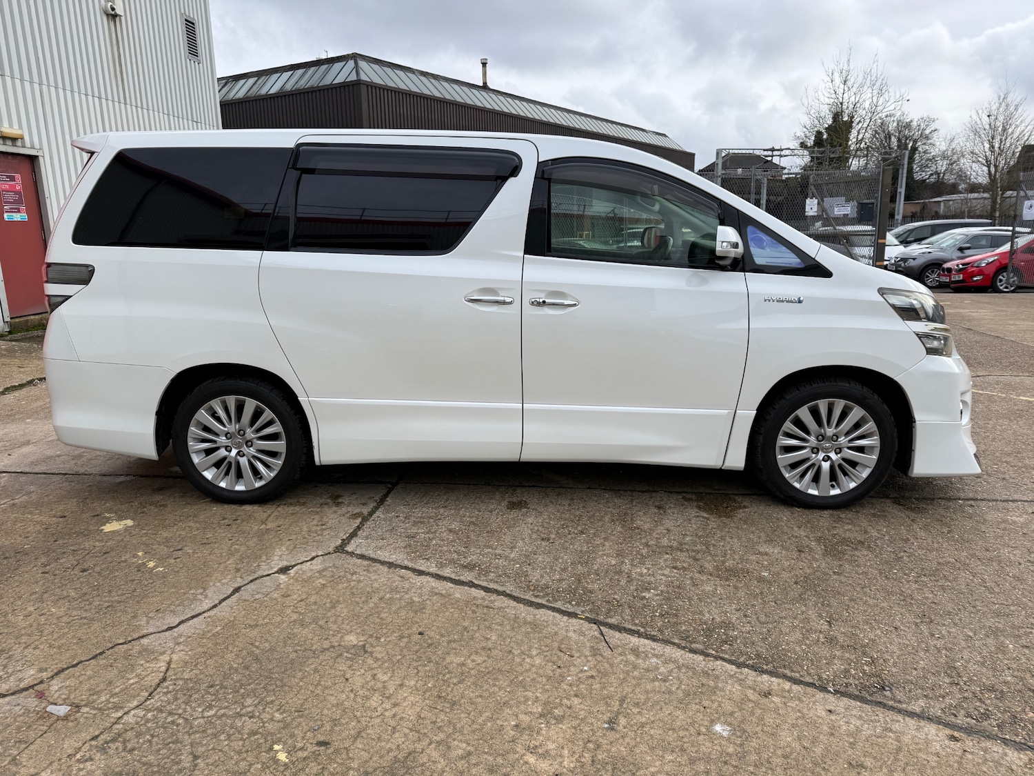 Used Toyota Vellfire 2014 for sale - 77483833: Photo 21