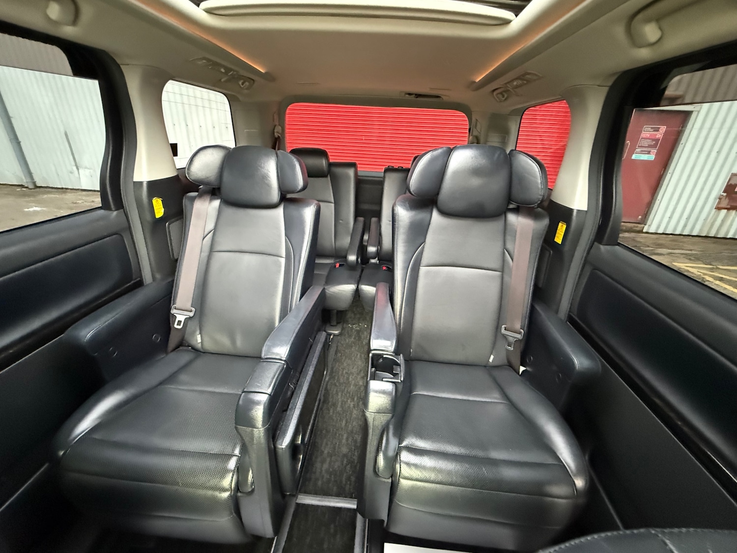 Used Toyota Vellfire 2014 for sale - 77483833: Photo 26