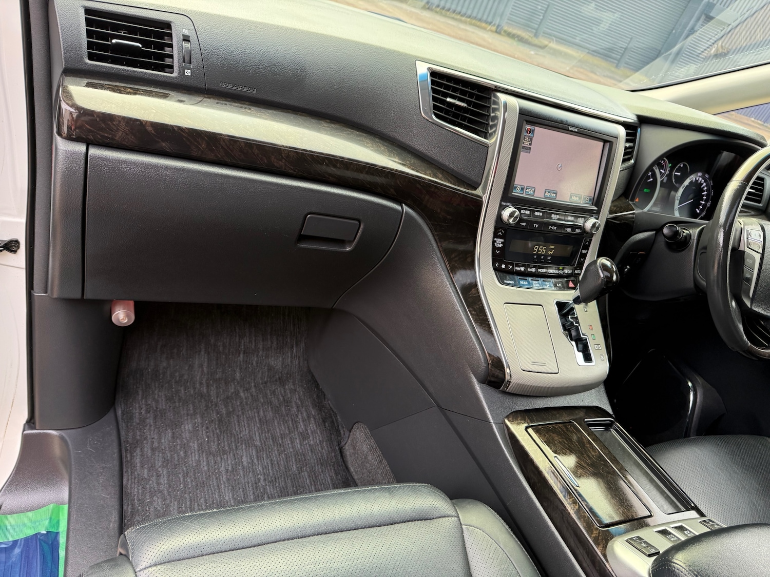 Used Toyota Vellfire 2014 for sale - 77483833: Photo 36