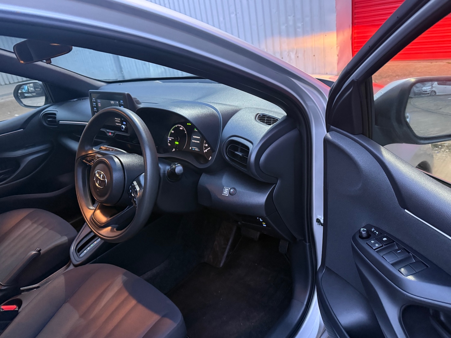 Used Toyota Yaris 2021 for sale - 77563476: Photo 12